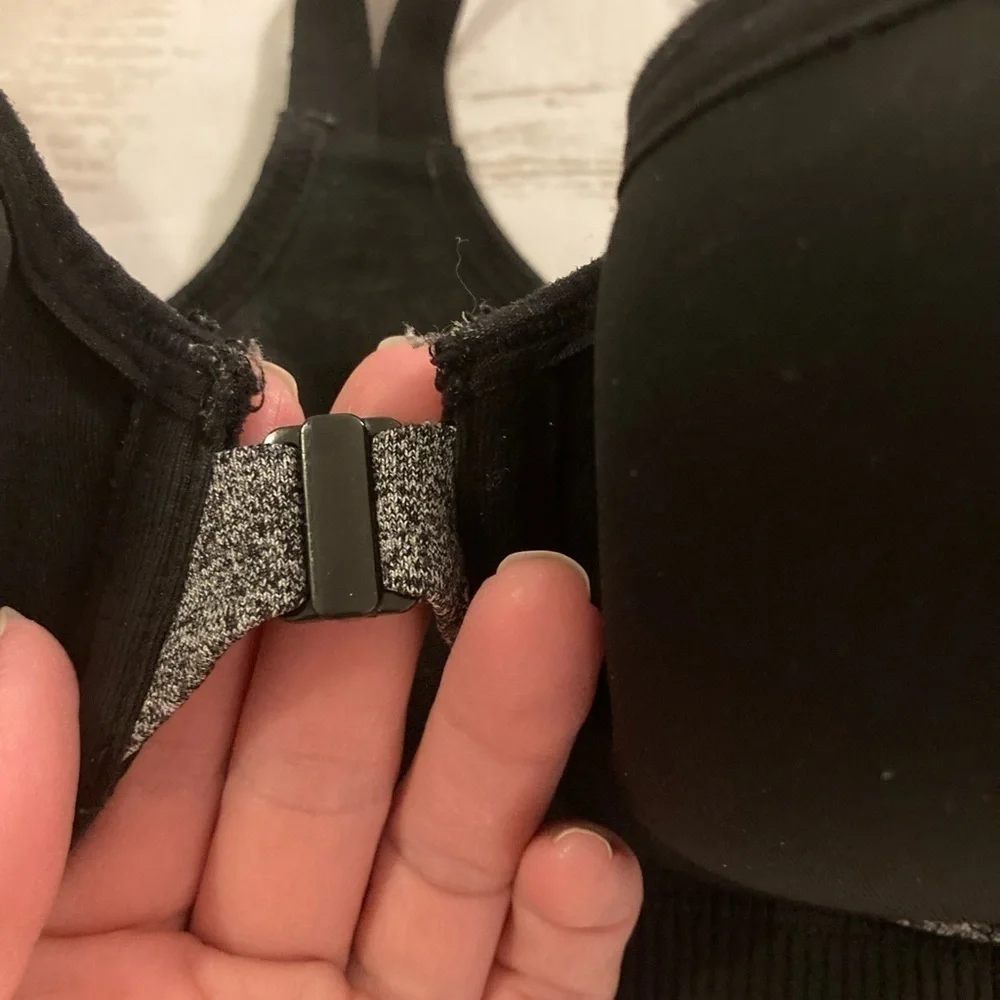 Victoria’s Secret VSX Sport High Impact Sports Bra 32C